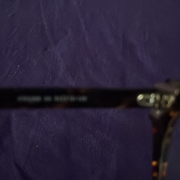 Tortoise shell frames - Picture 4 of 5